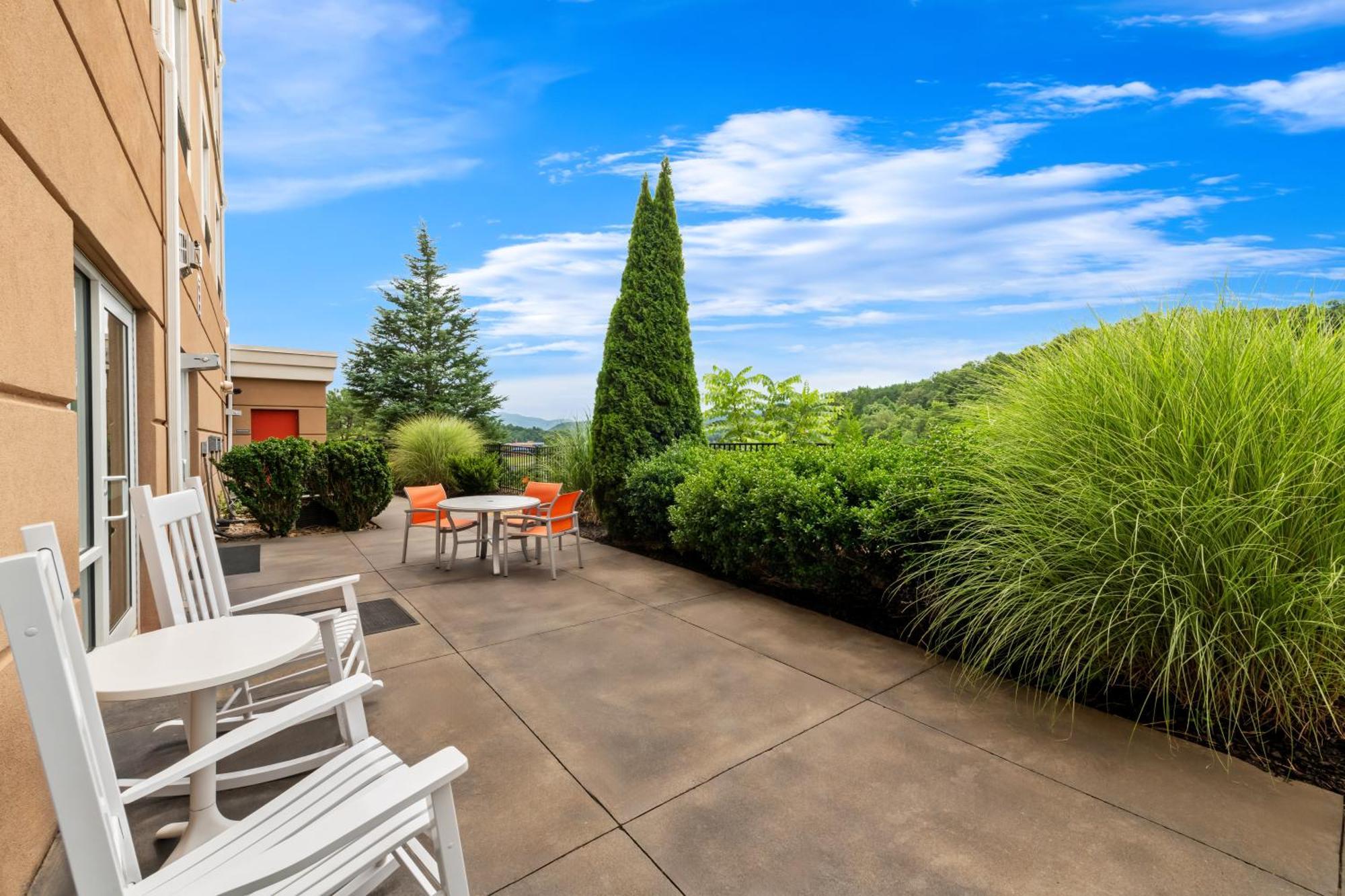 Comfort Sylva - Cullowhee Hotel 2*